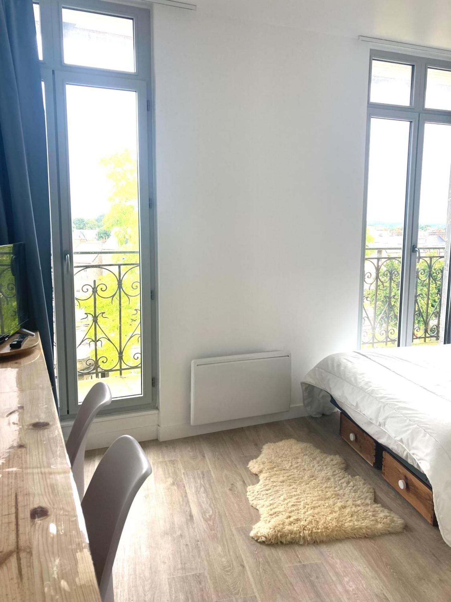 La Belle Consigne - Appartements Dinan Centre Gare Luaran gambar